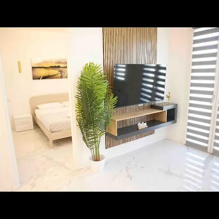 Apartman Modern House Dita